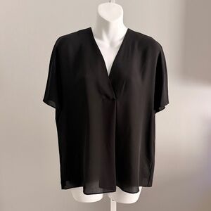 VINCE Beautiful Classic Black Flowy Top Sz S NEW!! $265!!